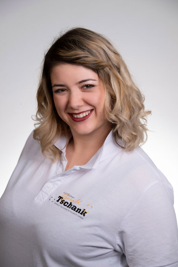 Julia Kampichler